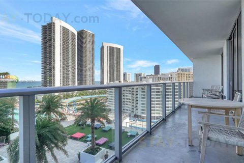 Copropriété à louer à Hollywood, Floride: 2 chambres, 96.99 m2 № 1959210 - photo 30