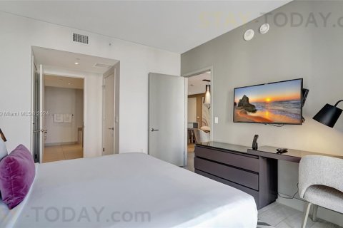 Copropriété à louer à Hollywood, Floride: 2 chambres, 96.99 m2 № 1959210 - photo 17