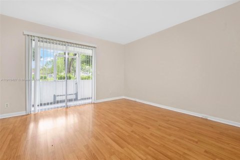 Copropriété à louer à Pembroke Pines, Floride: 1 chambre, 63.64 m2 № 1966592 - photo 12