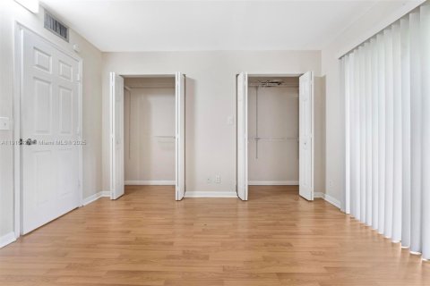 Copropriété à louer à Pembroke Pines, Floride: 1 chambre, 63.64 m2 № 1966592 - photo 18