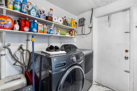 Купить виллу или дом в Майами, Флорида 4 спальни, 150.5м2, № 1996287 - фото 20