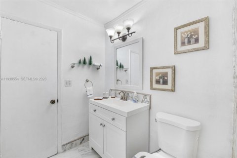 Купить виллу или дом в Майами, Флорида 4 спальни, 150.5м2, № 1996287 - фото 23