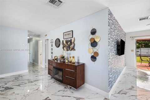 Купить виллу или дом в Майами, Флорида 4 спальни, 150.5м2, № 1996287 - фото 6