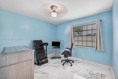 Купить виллу или дом в Майами, Флорида 4 спальни, 150.5м2, № 1996287 - фото 24