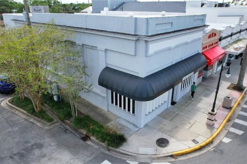 Commercial property in New Smyrna Beach, Florida 501.67 sq.m. № 1850196 - photo 9