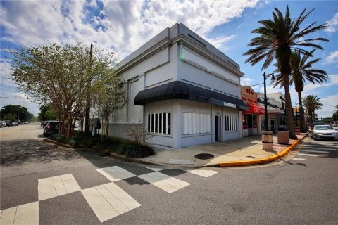 Commercial property in New Smyrna Beach, Florida 501.67 sq.m. № 1850196 - photo 8