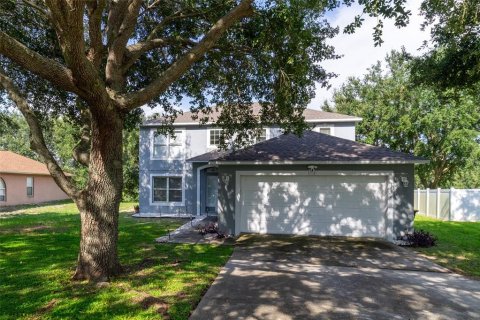 House in Minneola, Florida 5 bedrooms, 215.53 sq.m. № 1842155 - photo 1
