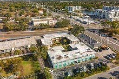Copropriété à louer à Saint Petersburg, Floride: 2 chambres, 69.68 m2 № 2376702 - photo 6