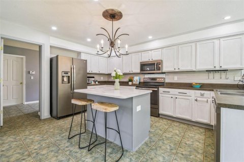 House in Wesley Chapel, Florida 5 bedrooms, 307.23 sq.m. № 1880658 - photo 20