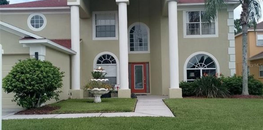 House in Wesley Chapel, Florida 5 bedrooms, 307.23 sq.m. № 1880658