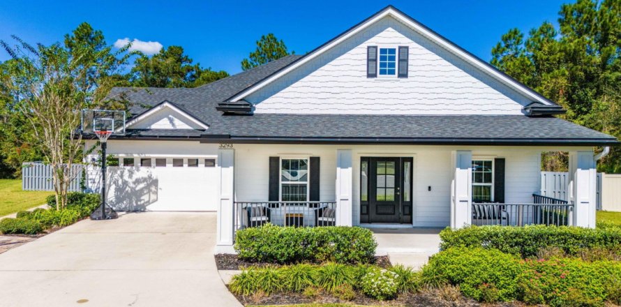 House in Green Cove Springs, Florida 4 bedrooms, 221.11 sq.m. № 801211