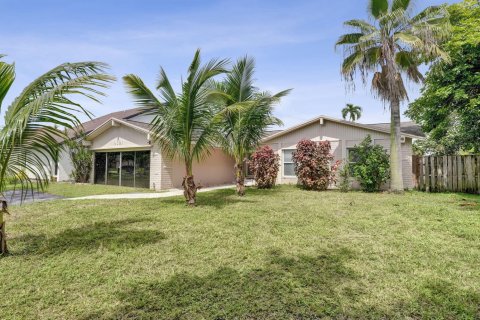 Villa ou maison à vendre à Sunrise, Floride: 3 chambres, 176.89 m2 № 2293680 - photo 3
