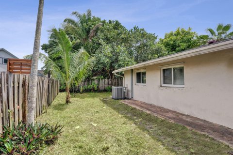 Villa ou maison à vendre à Sunrise, Floride: 3 chambres, 176.89 m2 № 2293680 - photo 25