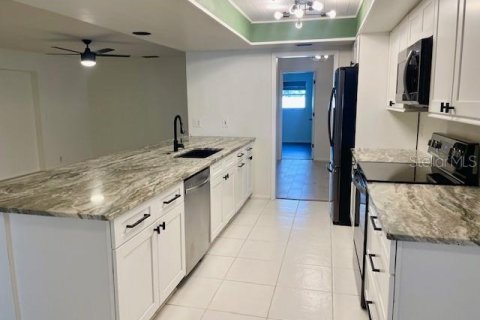 Villa ou maison à vendre à Dunedin, Floride: 3 chambres, 200.3 m2 № 2416342 - photo 5