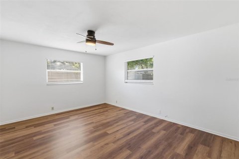 Villa ou maison à vendre à Dunedin, Floride: 3 chambres, 200.3 m2 № 2416342 - photo 19
