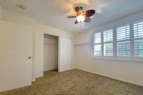 Купить таунхаус в Дания-Бич, Флорида 2 спальни, 103.12м2, № 2038377 - фото 19