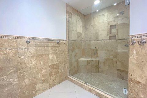 Купить таунхаус в Дания-Бич, Флорида 2 спальни, 103.12м2, № 2038377 - фото 15