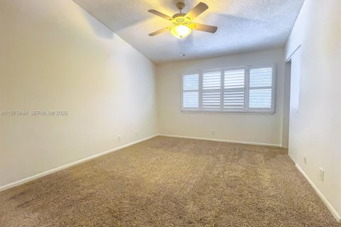 Купить таунхаус в Дания-Бич, Флорида 2 спальни, 103.12м2, № 2038377 - фото 12