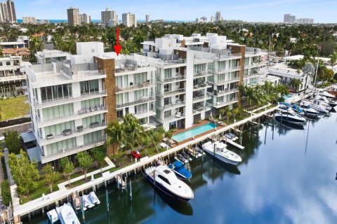 Condominio en Fort Lauderdale, Florida, 3 dormitorios  № 2179890