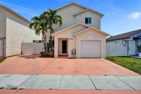 Casa en venta en Miami, Florida, 3 dormitorios, 132.39 m2 № 1752085 - foto 1