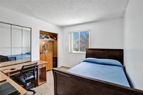 Casa en venta en Miami, Florida, 3 dormitorios, 132.39 m2 № 1752085 - foto 20