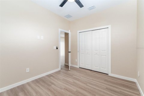 House in Ocala, Florida 4 bedrooms, 162.76 sq.m. № 2212361 - photo 19