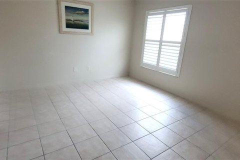 House in The Villages, Florida 2 bedrooms, 117.99 sq.m. № 1873334 - photo 11