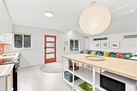 Casa en venta en Orlando, Florida, 3 dormitorios, 154.59 m2 № 2359161 - foto 8