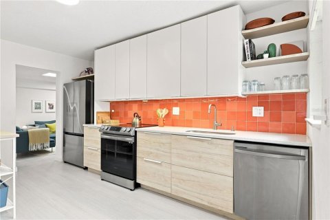 Casa en venta en Orlando, Florida, 3 dormitorios, 154.59 m2 № 2359161 - foto 6