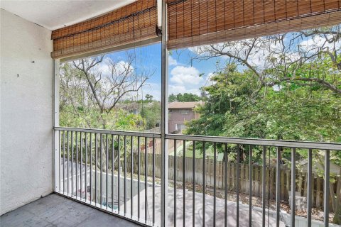 Copropriété à louer à Sunrise, Floride: 2 chambres, 82.31 m2 № 2085608 - photo 12
