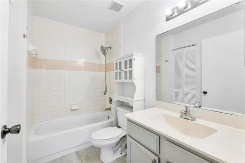 Copropriété à louer à Sunrise, Floride: 2 chambres, 82.31 m2 № 2085608 - photo 4