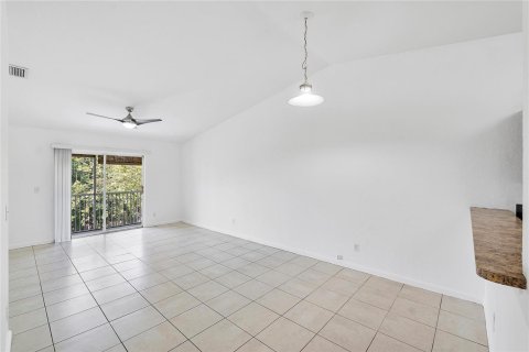 Copropriété à louer à Sunrise, Floride: 2 chambres, 82.31 m2 № 2085608 - photo 6