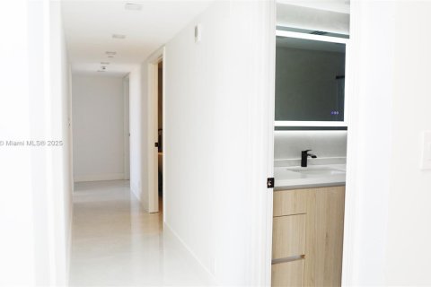 Condo in Aventura, Florida, 3 bedrooms  № 1711481 - photo 14