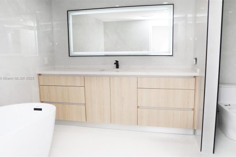 Condo in Aventura, Florida, 3 bedrooms  № 1711481 - photo 20