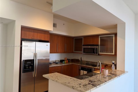 Купить кондоминиум в Корал-Гейблс, Флорида 2 спальни, 99.59м2, № 2021045 - фото 9