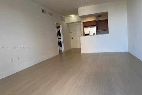 Купить кондоминиум в Корал-Гейблс, Флорида 2 спальни, 99.59м2, № 2021045 - фото 12