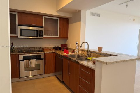 Купить кондоминиум в Корал-Гейблс, Флорида 2 спальни, 99.59м2, № 2021045 - фото 10