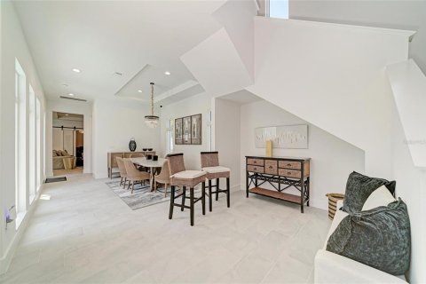 House in Bradenton, Florida 4 bedrooms, 362.41 sq.m. № 2149542 - photo 8
