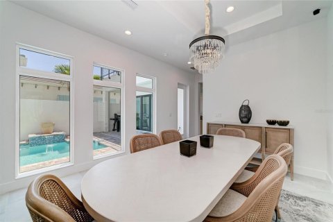 House in Bradenton, Florida 4 bedrooms, 362.41 sq.m. № 2149542 - photo 11