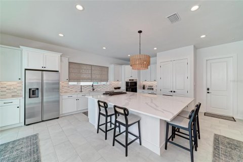 House in Bradenton, Florida 4 bedrooms, 362.41 sq.m. № 2149542 - photo 23