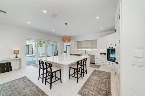 House in Bradenton, Florida 4 bedrooms, 362.41 sq.m. № 2149542 - photo 21
