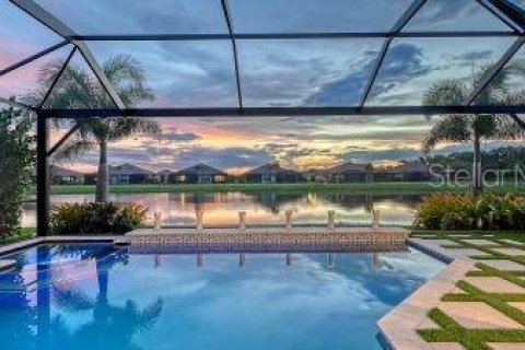 Casa en venta en Bradenton, Florida, 3 dormitorios, 195.19 m2 № 2200115 - foto 3