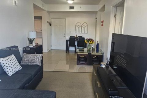 Apartamento en alquiler en Miami, Florida, 2 dormitorios, 1563.92 m2 № 1937430 - foto 10