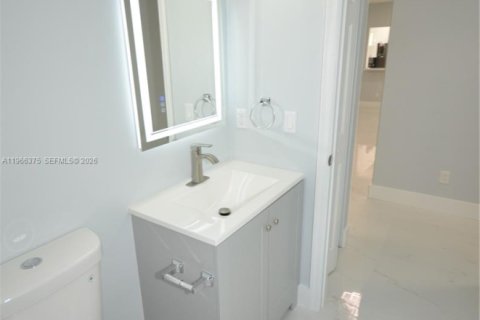 Купить таунхаус в Хомстед, Флорида 3 спальни, 110.46м2, № 2032192 - фото 14