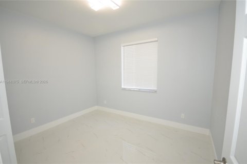 Купить таунхаус в Хомстед, Флорида 3 спальни, 110.46м2, № 2032192 - фото 17