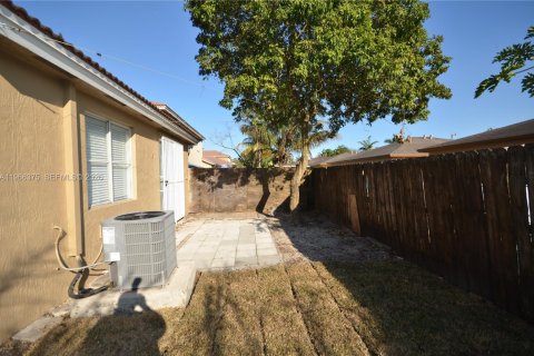 Купить таунхаус в Хомстед, Флорида 3 спальни, 110.46м2, № 2032192 - фото 27