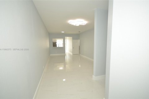 Купить таунхаус в Хомстед, Флорида 3 спальни, 110.46м2, № 2032192 - фото 11