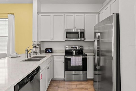 Villa ou maison à louer à Kissimmee, Floride: 2 chambres, 121.24 m2 № 2147927 - photo 8