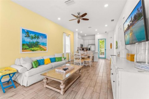 Villa ou maison à louer à Kissimmee, Floride: 2 chambres, 121.24 m2 № 2147927 - photo 2