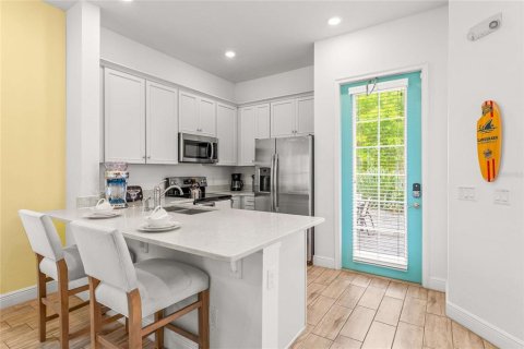Villa ou maison à louer à Kissimmee, Floride: 2 chambres, 121.24 m2 № 2147927 - photo 6